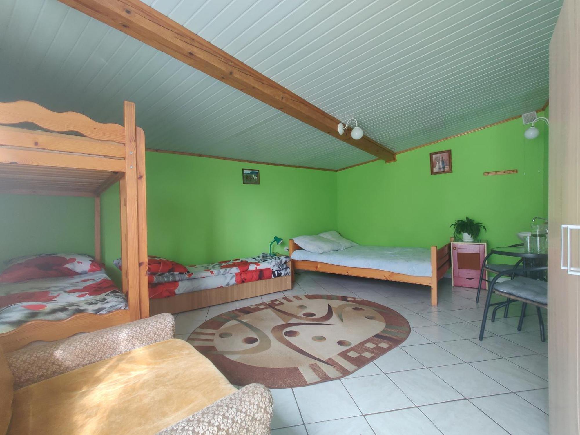Hotel Przy Winogronie Uherce Mineralne Habitación foto
